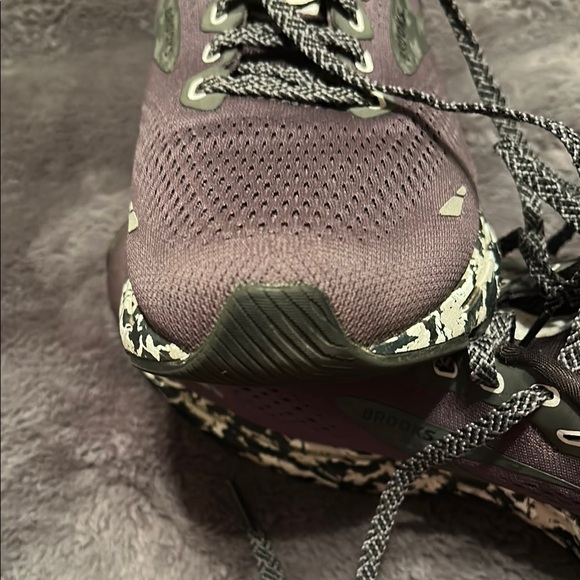 Brooks Black and Gray Athletic Shoes - Picture 9 of 9